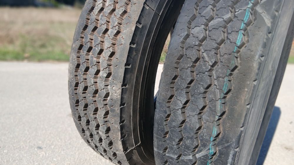 Par de pneus camião direccionais 315/80 R22.5