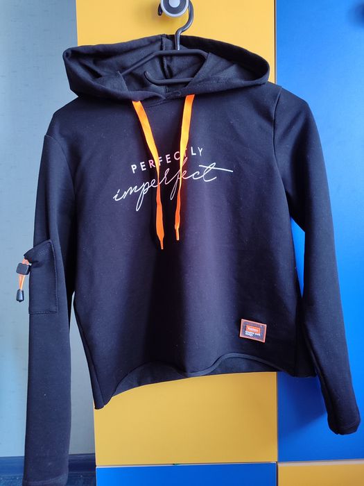 Худі, чорна. На ріст 164 см