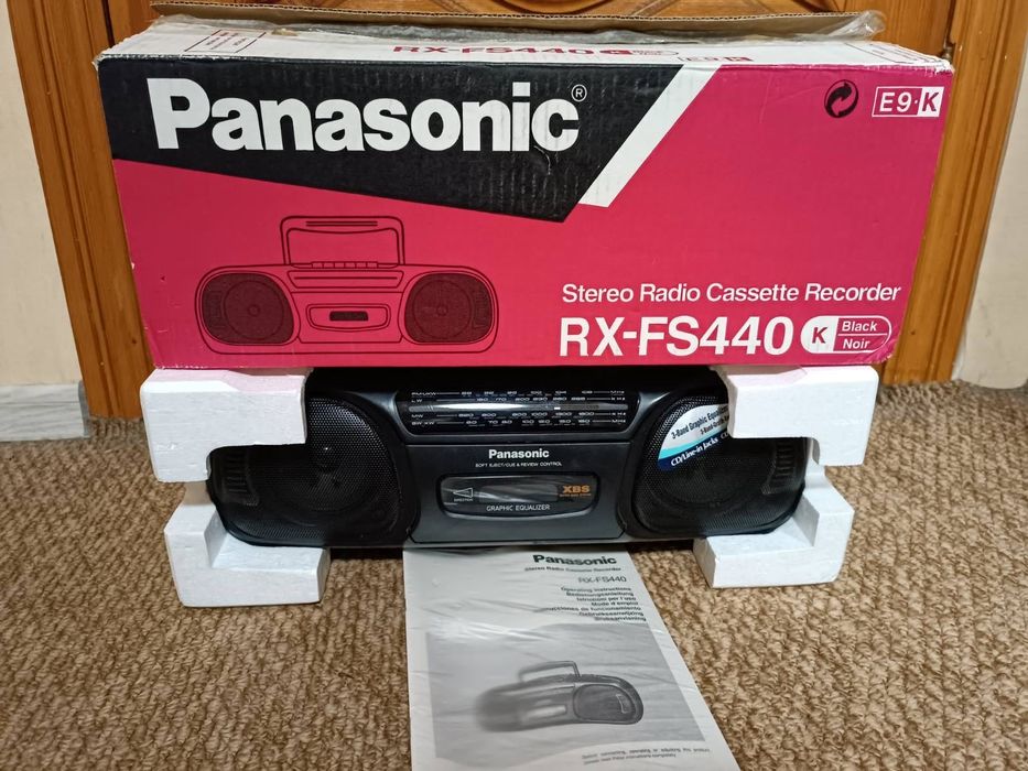 Panasonic RX FS440. Магнитола. AUX