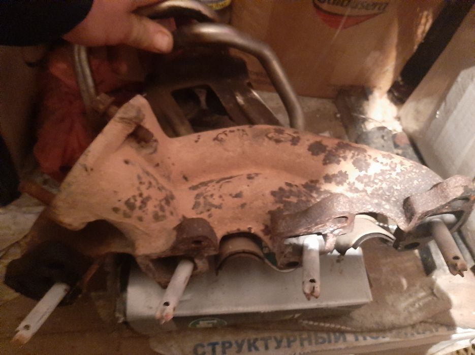 Випускний колектор на форд сіеру