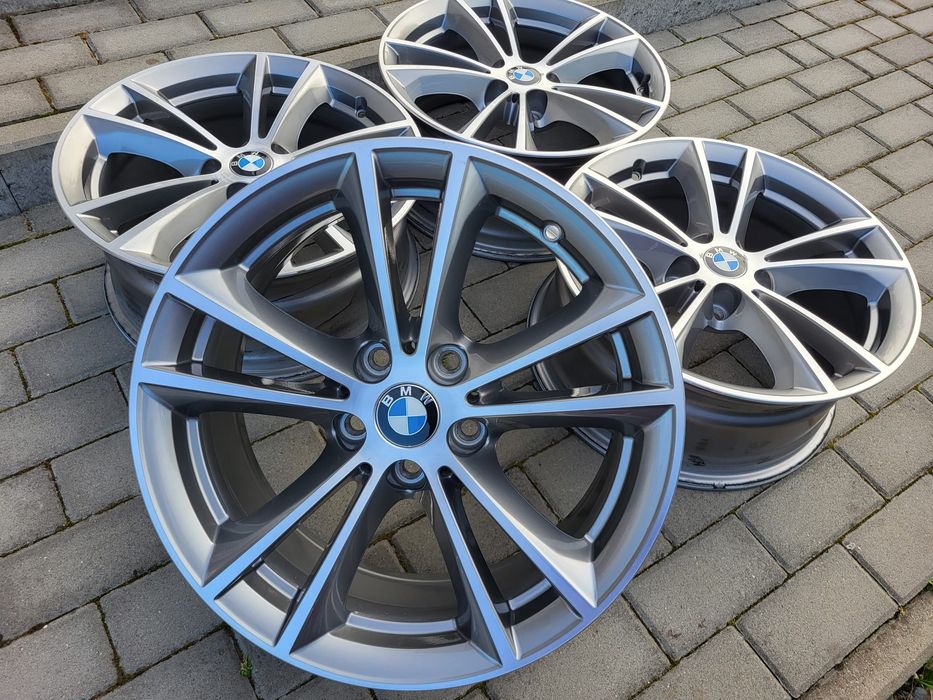 Felgi 7.5Jx17" 5x112 ET27 BMW G30 G20 VW Passat Golf  F40 F44 F45 X1 F48 f49 X2 F39 G42 Audi A4 A5 A6 Q5 Skoda  Octavia Seat  Mercedes CKlasa E klasa
