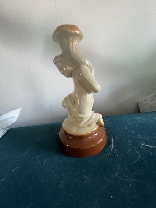 figurka z okresu prl