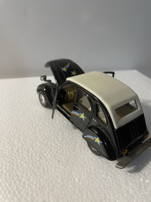 Miniatura Citroen 2CV 1:32