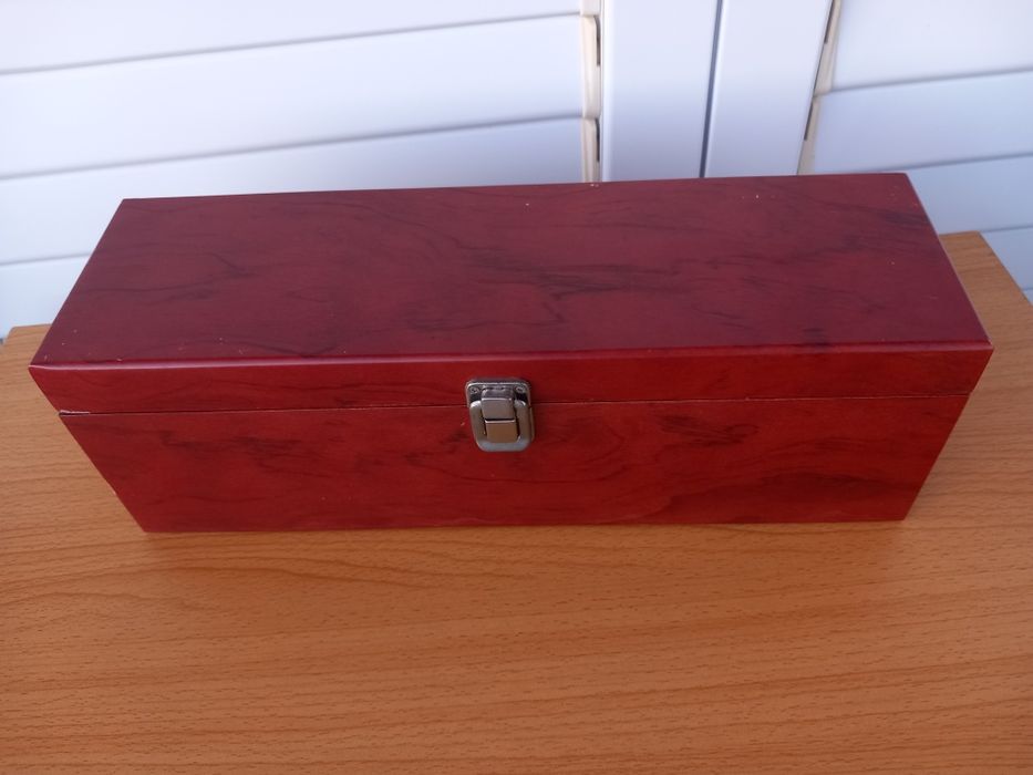 Caixa de madeira para garrafa