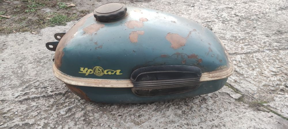 Продам бак урал, крила урал