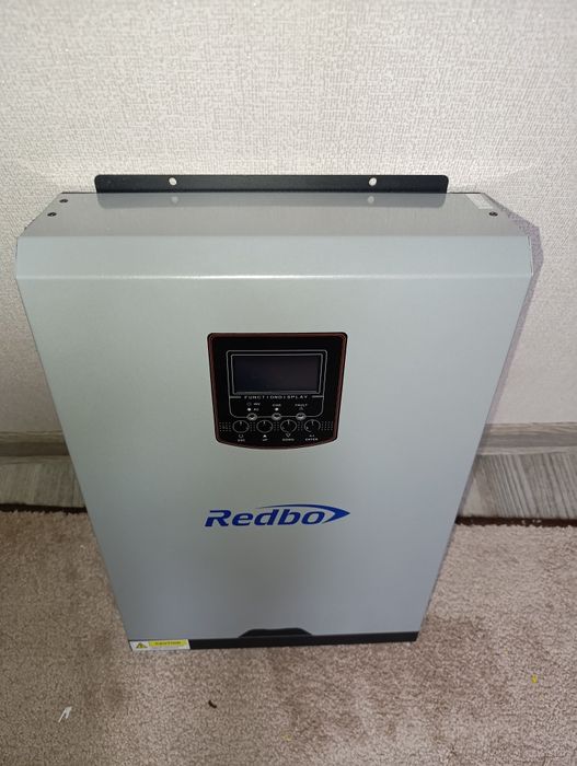 Redbo RB-5548-5-100A-O 5500Вт гібридний інвертор