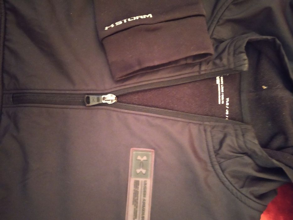 Продам худі under armour