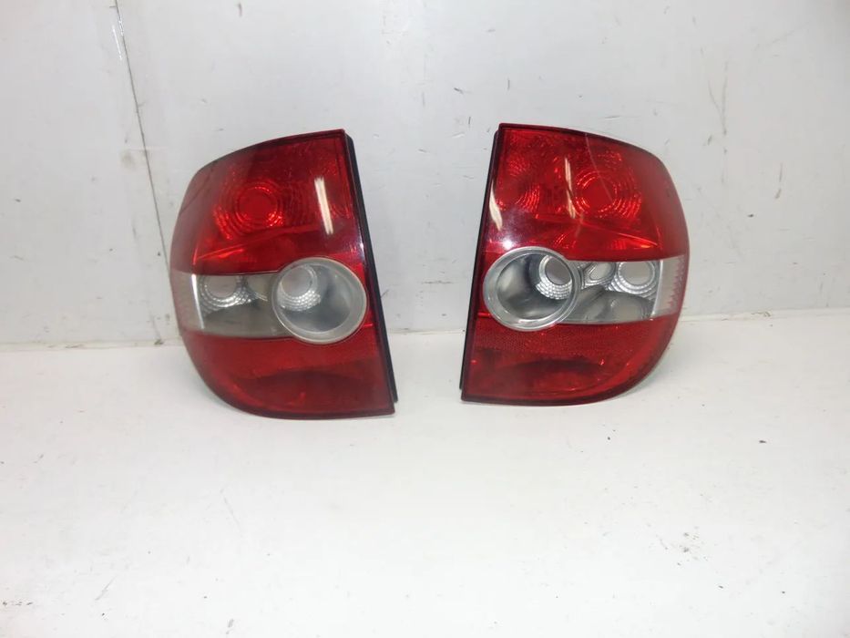 VW Fox 2005 farolins