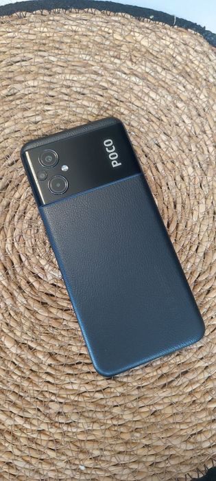 Телефон Poco M 5