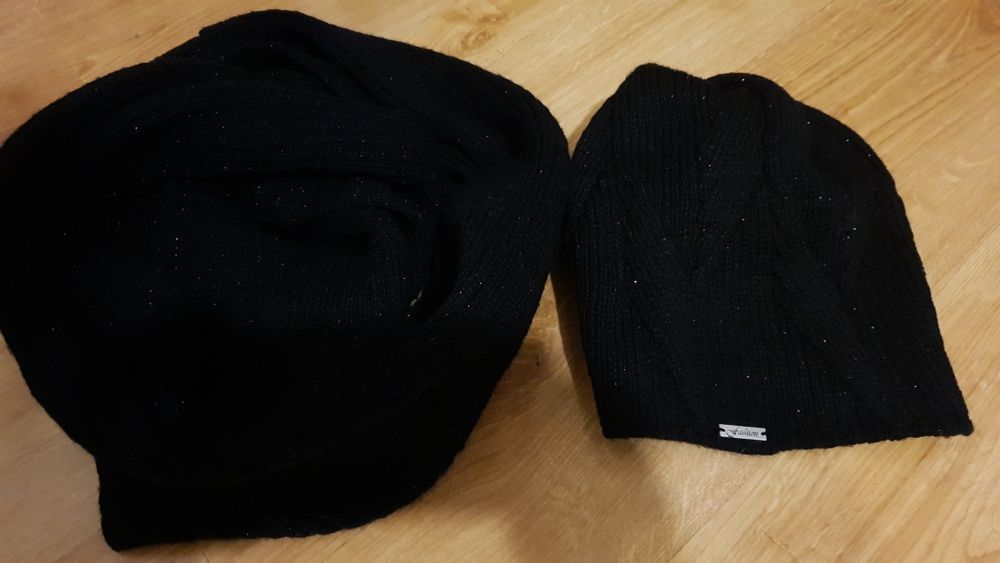 Komplet  czapka i komin