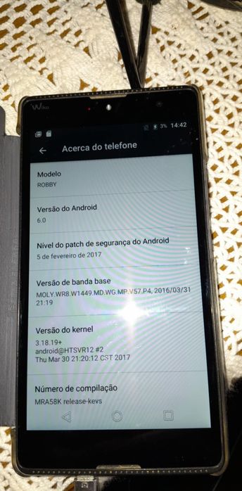 Telemóvel Wiko Robby