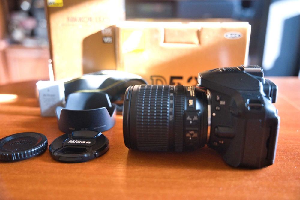 Lustrzanka Nikon D5300 korpus + obiektyw 18-105