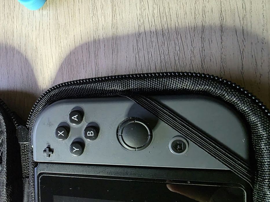 : Pack Nintendo Switch Cinzenta + Jogo Animal Crossing + Acessórios Extra