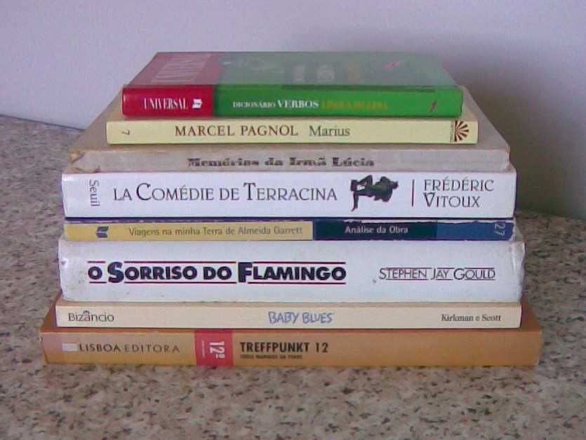 Lote com 58 livros - para desocupar - venda individual