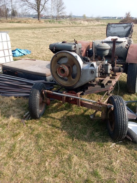 Traktor male na s pschedasch