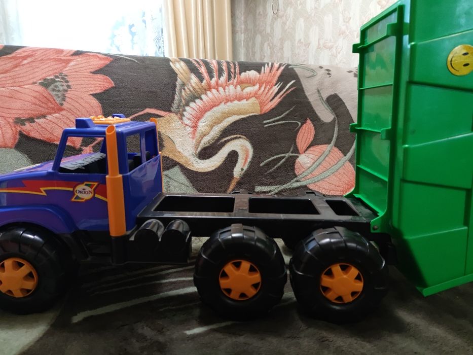 Іграшка самосвал Маг(великий розмір) 399гр.