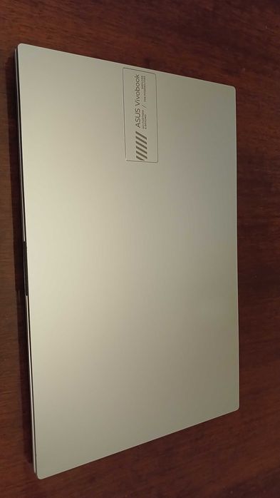 Продаю ноутбук ASUS Vivobook Go 15 (модель E1504FA) в ідеальному стані — як новий!