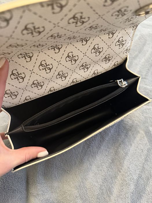 Сумка Guess жіноча