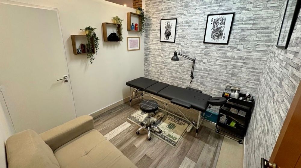 TRESPASSE — Barbearia com Estúdio de Tatuagem | Santo António dos Cavaleiros