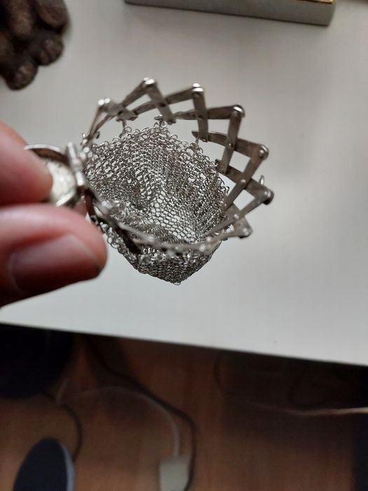 Vendo 1 porta moedas antigo em prata