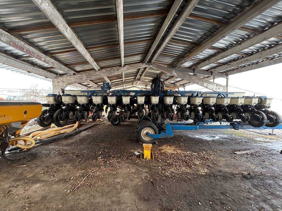 Продам сівалку Kinze 3600 2013 року