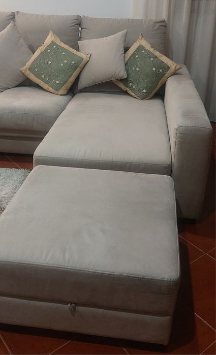 Sofá com chaise longue 4 lugares