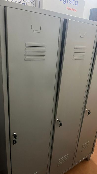 Vendo cacifo de 3 portas urgente