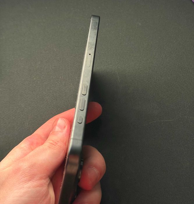 iPhone 15 Pro Max 1TB Black Titanium Sim + eSim 83%