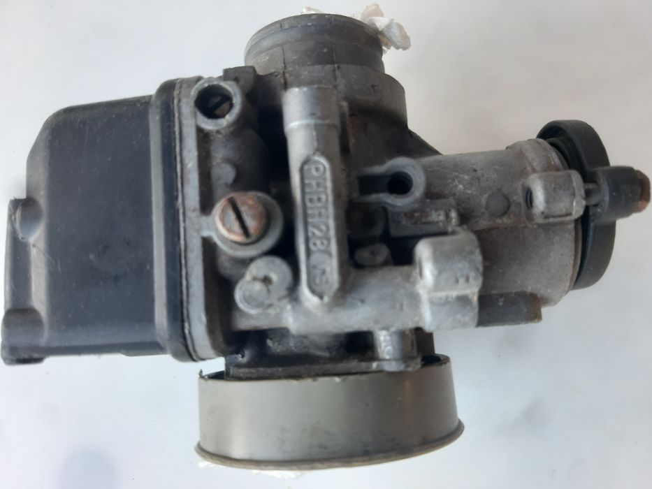 Vendo carburador 28 para  motas 125