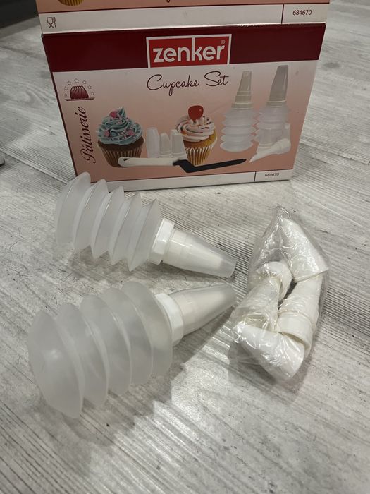 Набір для кексів Zenker Pâtisserie — 15 предметів, новий