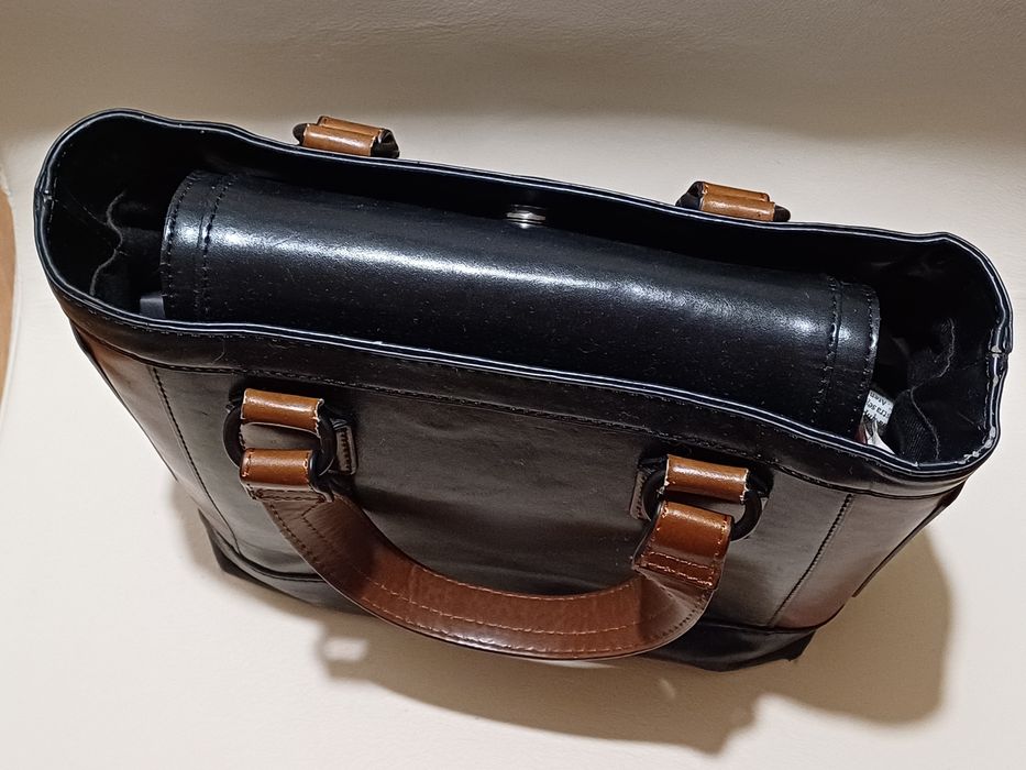 Carteira/Mala da Zara, de cor preta e vermelho/bordeaux