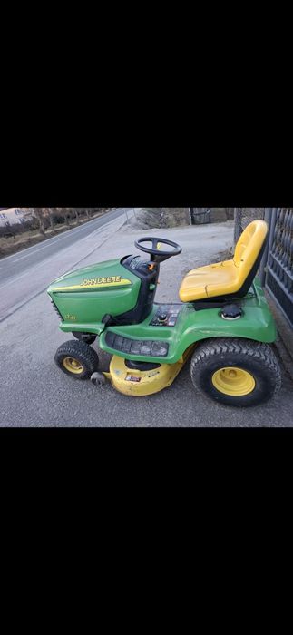 Traktorek johndeer