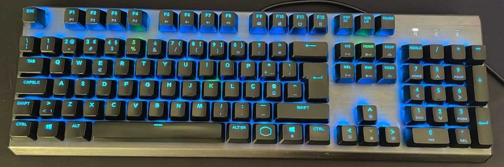 CoolerMaster Mechanical Keyboard463912701548318721