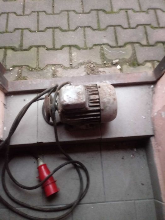 silnik elektryczny 1 KW