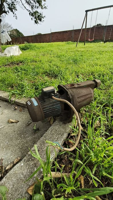 Motor Trifásico Poço/Rega