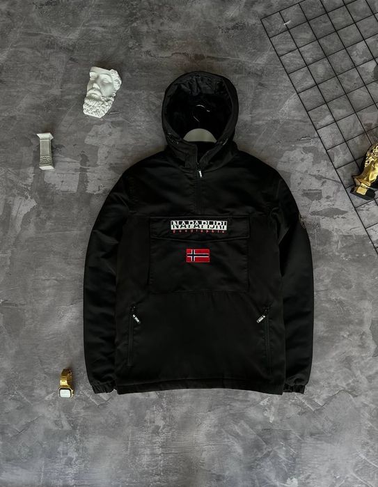 Nowa kurtka  Napapijri  rozmiar  S-XXL