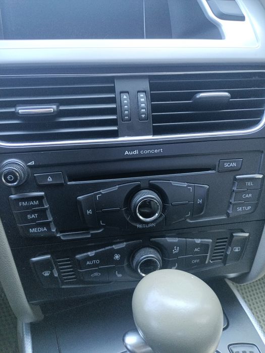 Audi A4 2012 VIN WAUBFAFLXCN002048 фото оголошення 7 з 23
