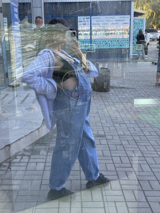 Джинсовый комбинезон