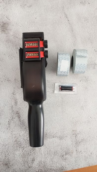 Máquina de etiquetar Blitz C14