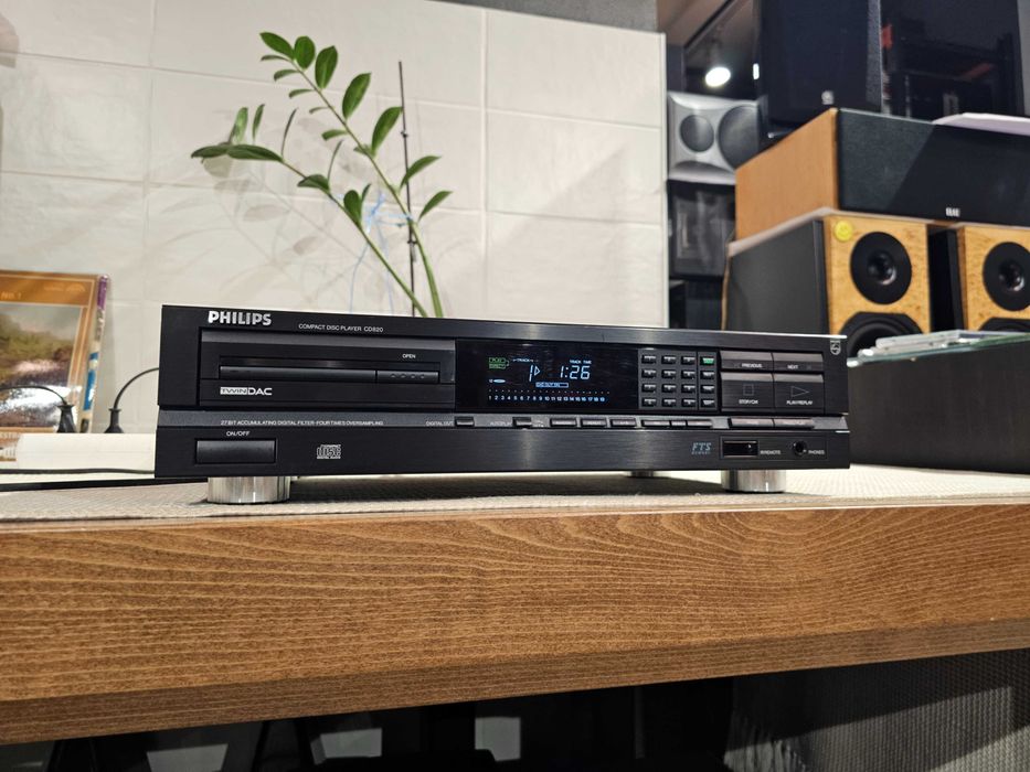 Програвач Philips CD820 DAC TDA1541 Compact Disc Player