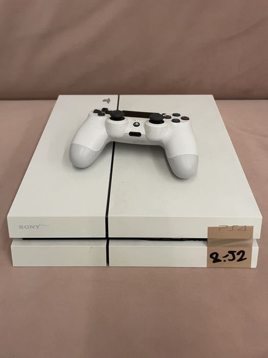 Konsola PS4 Biała / Glacier White niski soft 8.52 + biały pad