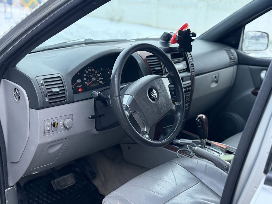 Kia Sorento 2.5 дизель полный привод рама продам или обмен