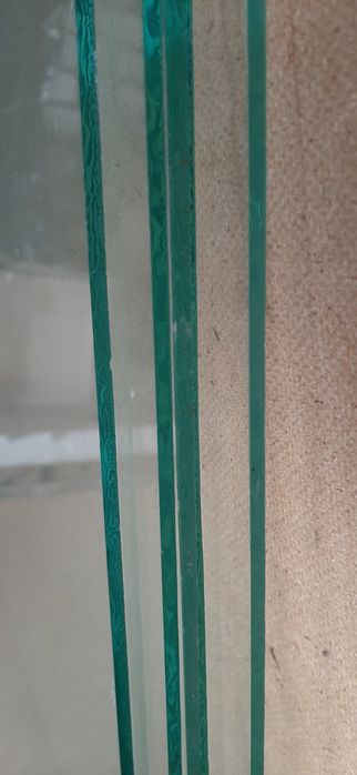 Продам  простое стекло