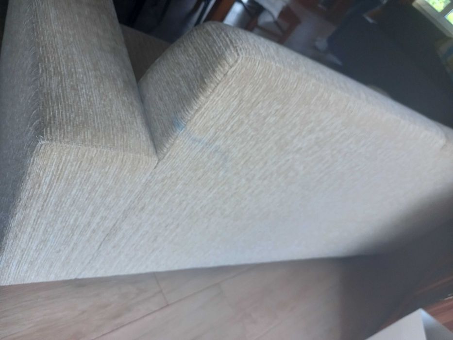 Sofá de sala com 3 lugares em tecido