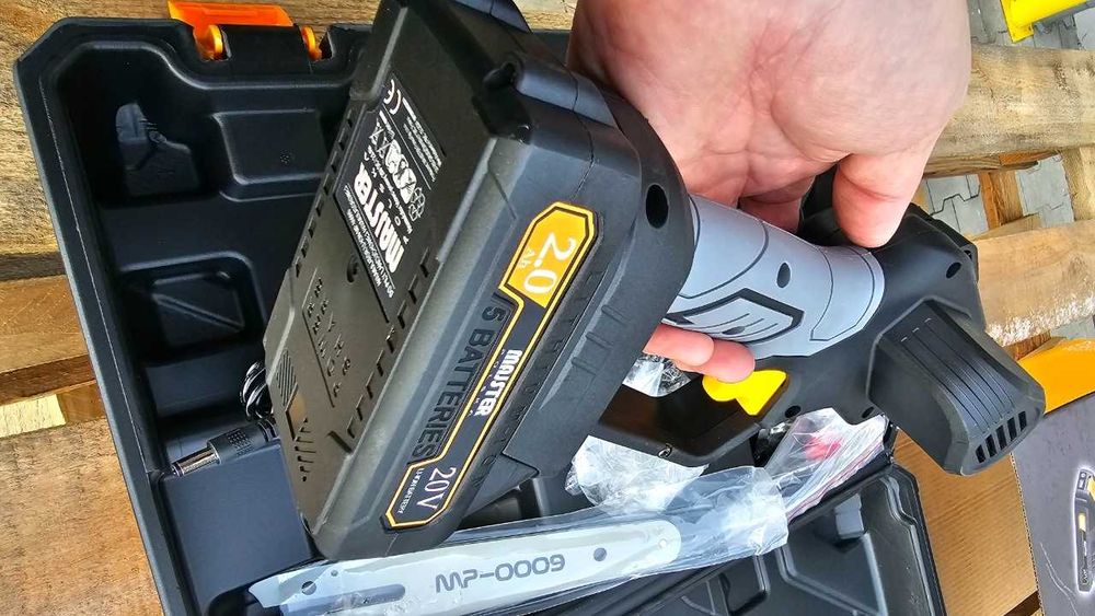 Piła Łańcuchowa Akumulatorowa Pilarka Elektryczna Gałęziówka 2xaku