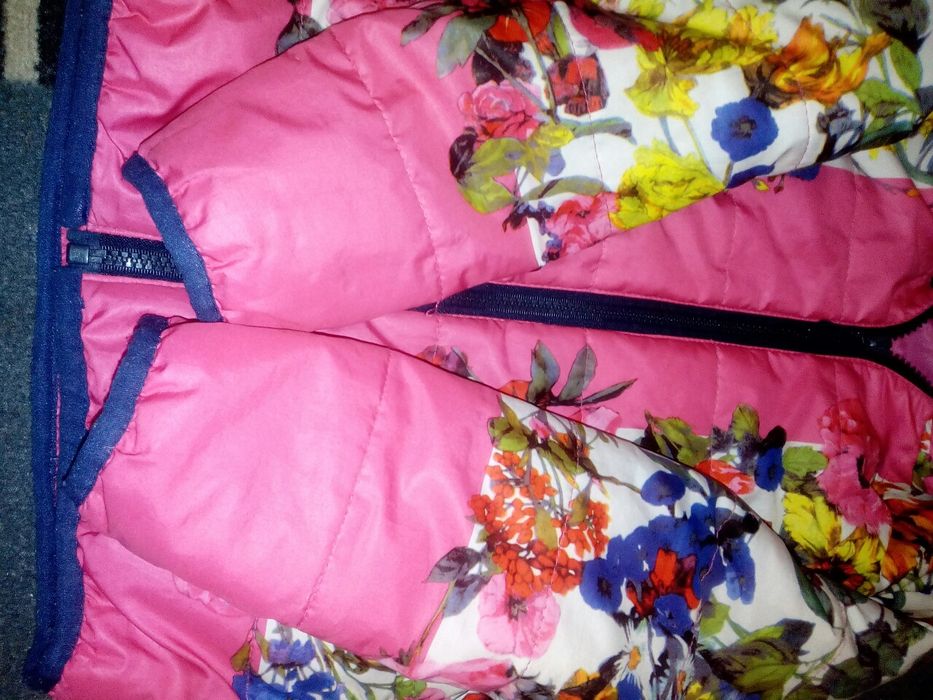 Курточка ветровка на девочку