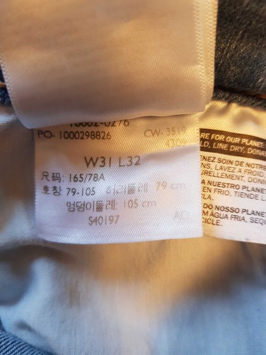 Spodnie marki Levis, R. 42-44