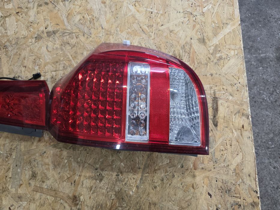 Lampa tył tylna prawa Kia Ceed 1 I lift kombi 10r europa