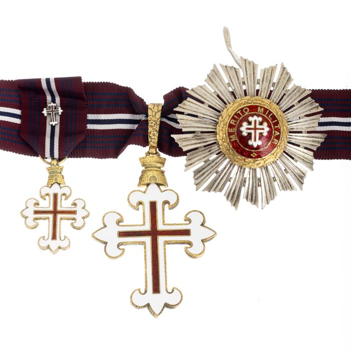 Militar - Placa e cruzes da Ordem de Mérito Militar 1º C