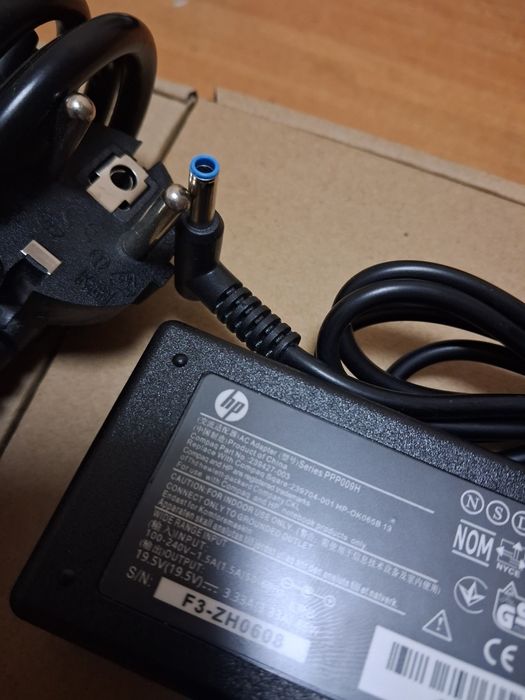 Зарядка зарядное блок питания для ноутбука HP, разъём  4.5*3.0 65w